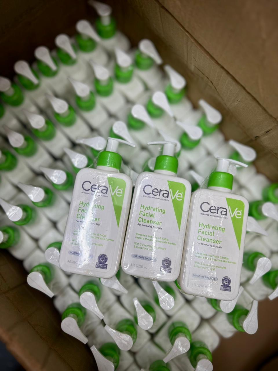 Cera ve Hydrating Facial Cleanser 237 ML.