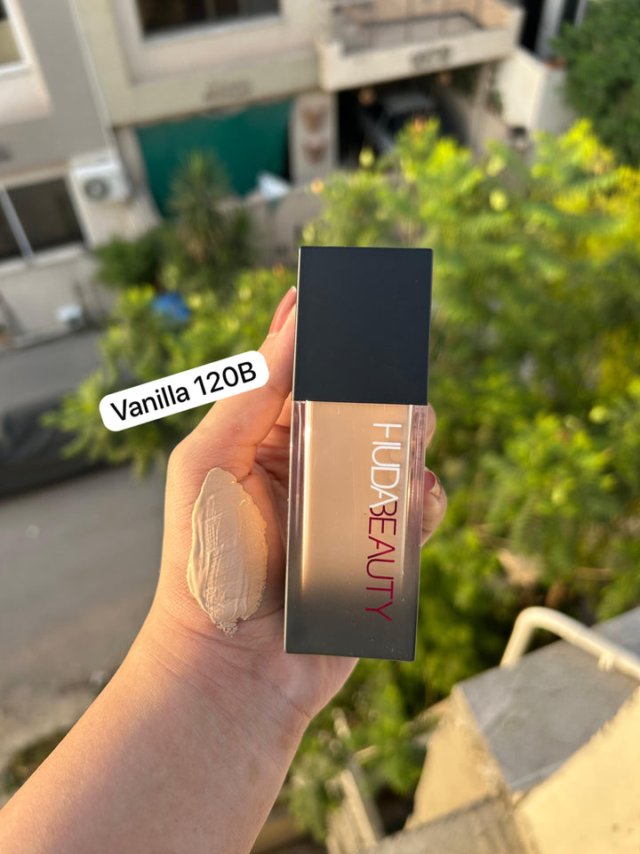 Huda beauty fauxfilter luminous matte full coverage foundation