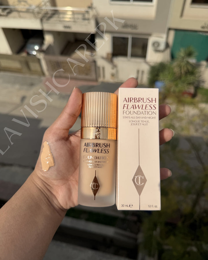 Charlotte tilbury airbrush flawless foundation
