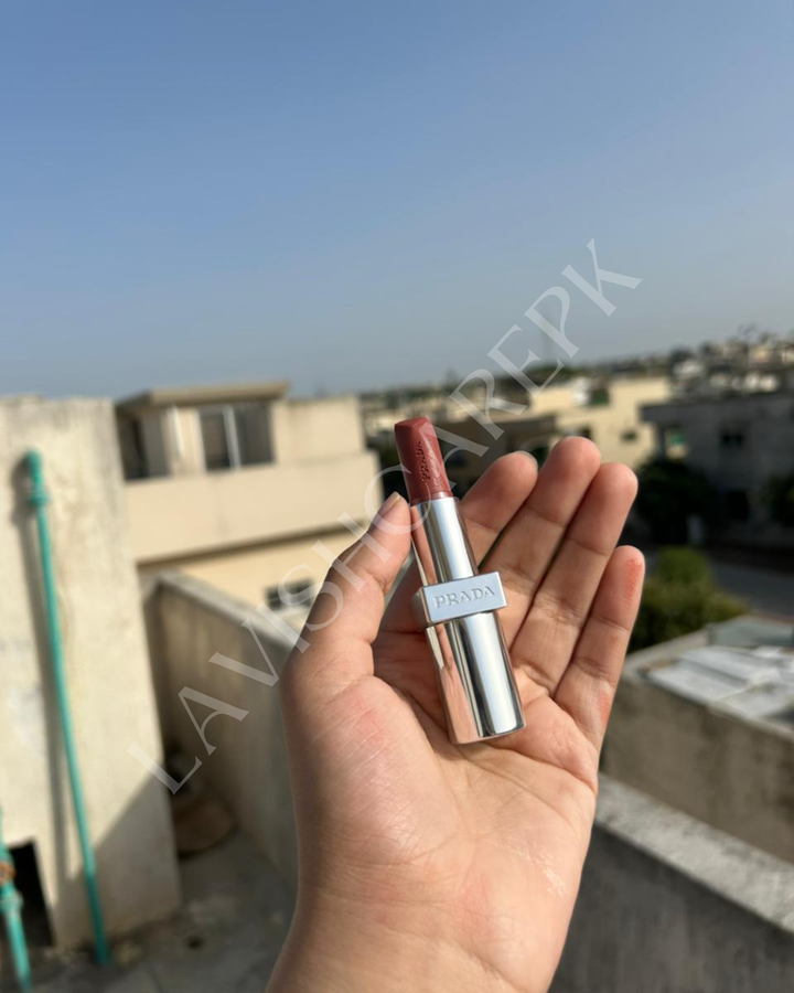 Prada Lip Optimizing Lipstick 3.8 G Full size.