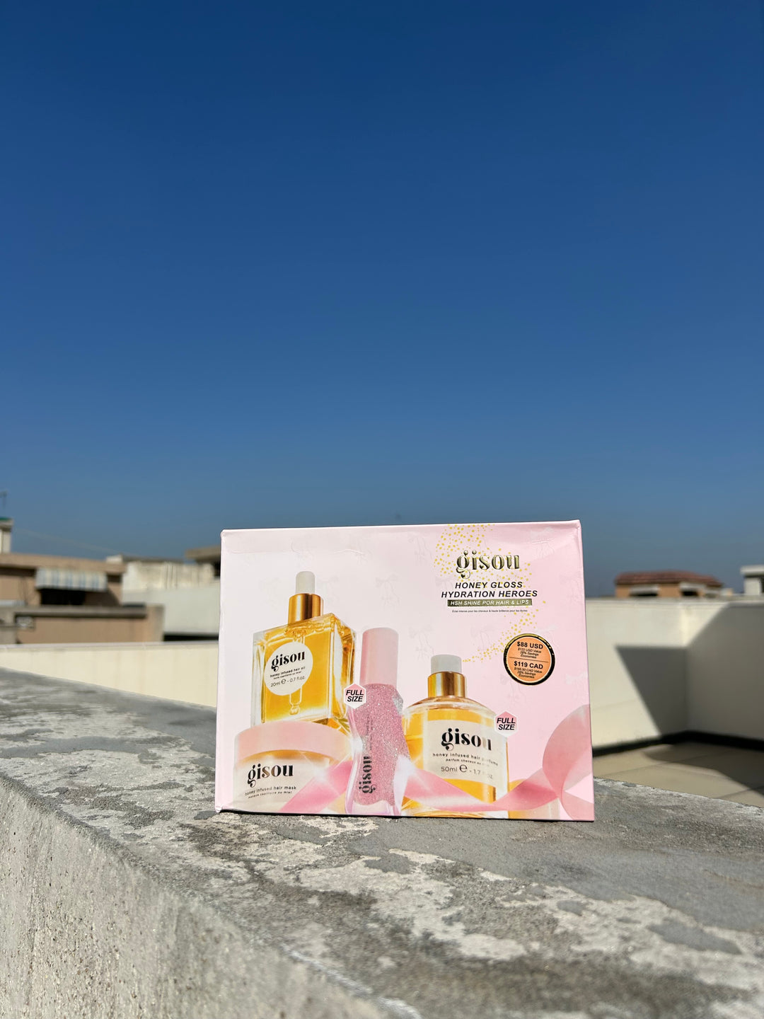 GISOU HONEY GLOSS HYDRATION HEROES SET 4 IN 1 FOR HAIR AND LIPS.