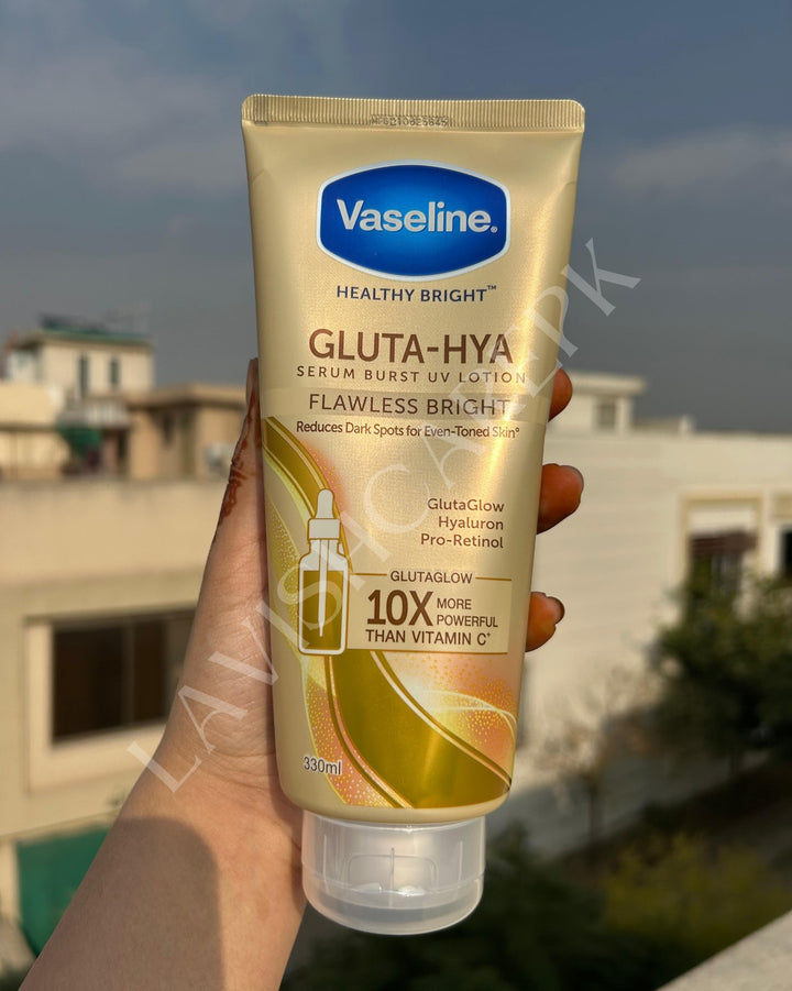 VASELINE GLUTA HYA FLAWLESS GLOW SERUM BURST LOTION 330 ML FULL SIZE.