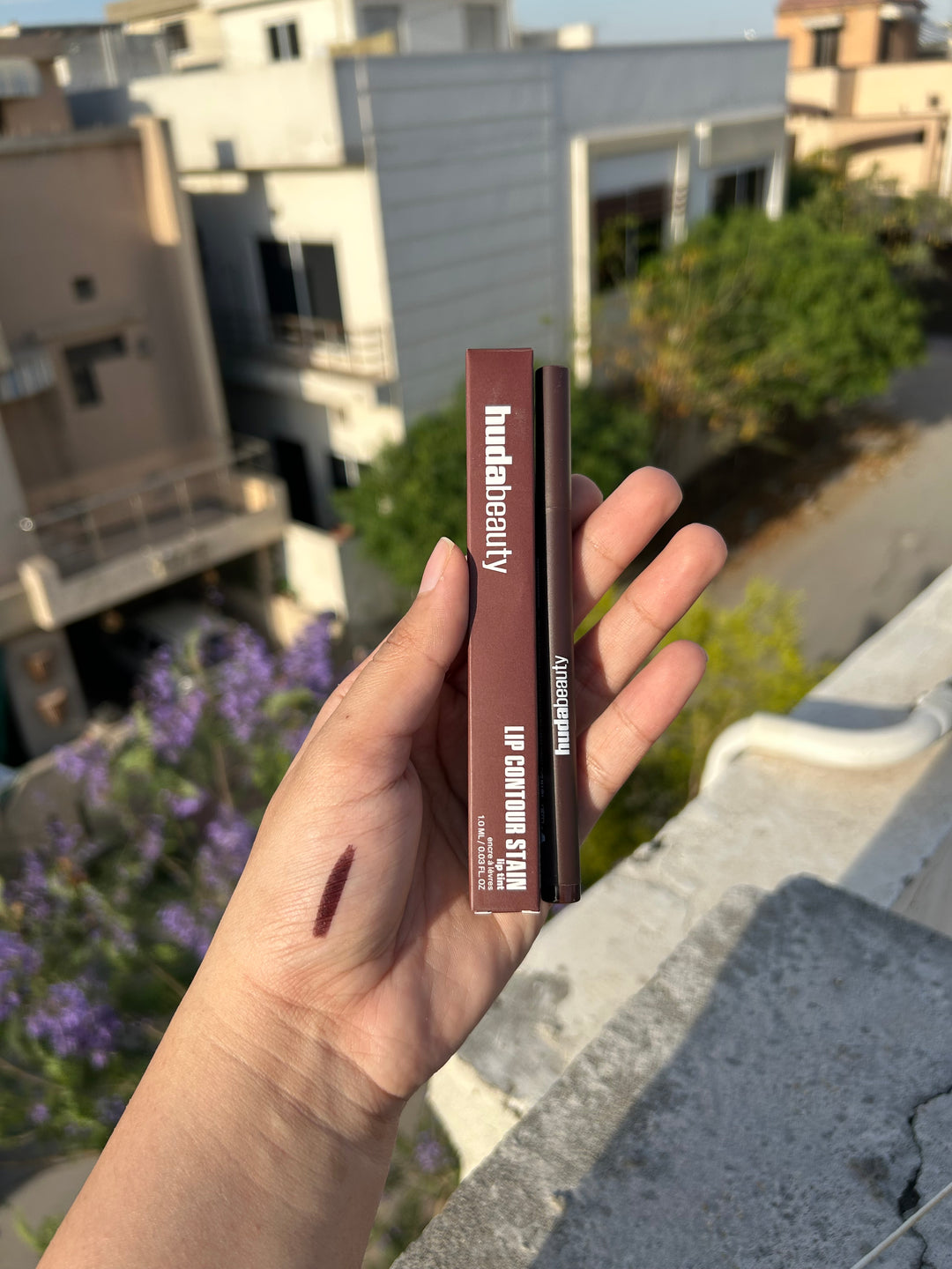 HUDABEAUTY LIP CONTOUR STAINS LIP TINT BUY EACH