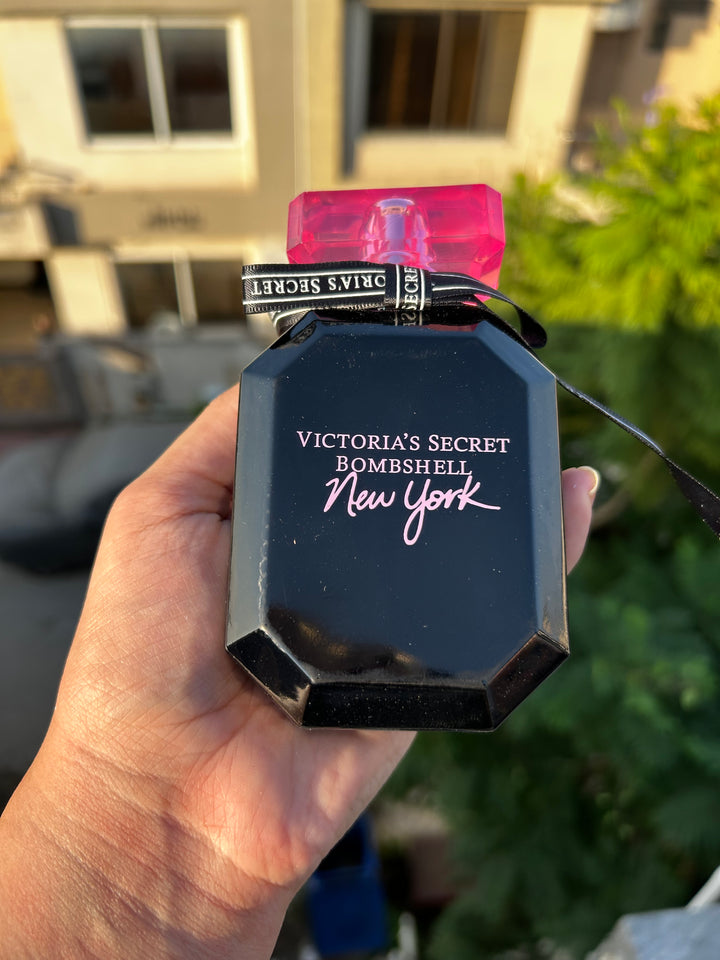 🌆 Victoria’s Secret Bombshell New York Eau de Parfum – 100ml
