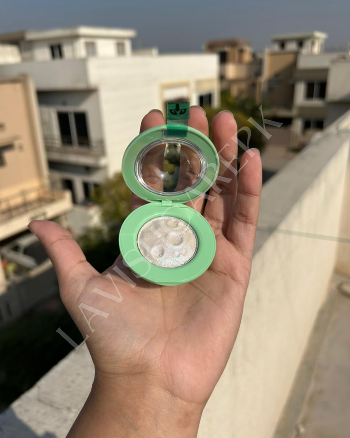 SHEGLAM LUNAR GLOW HIGHLIGHTER😍