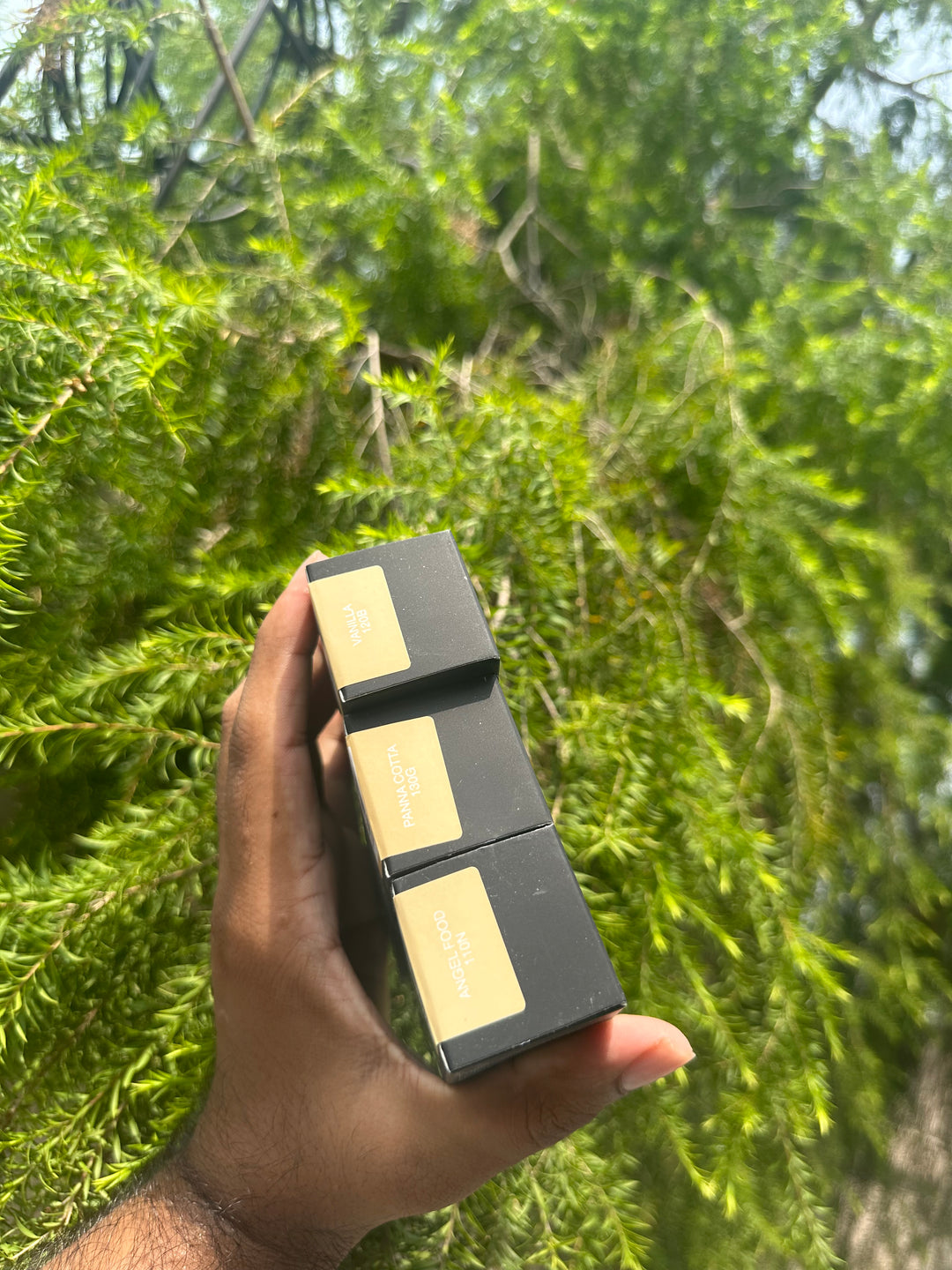 Huda beauty fauxfilter foundation