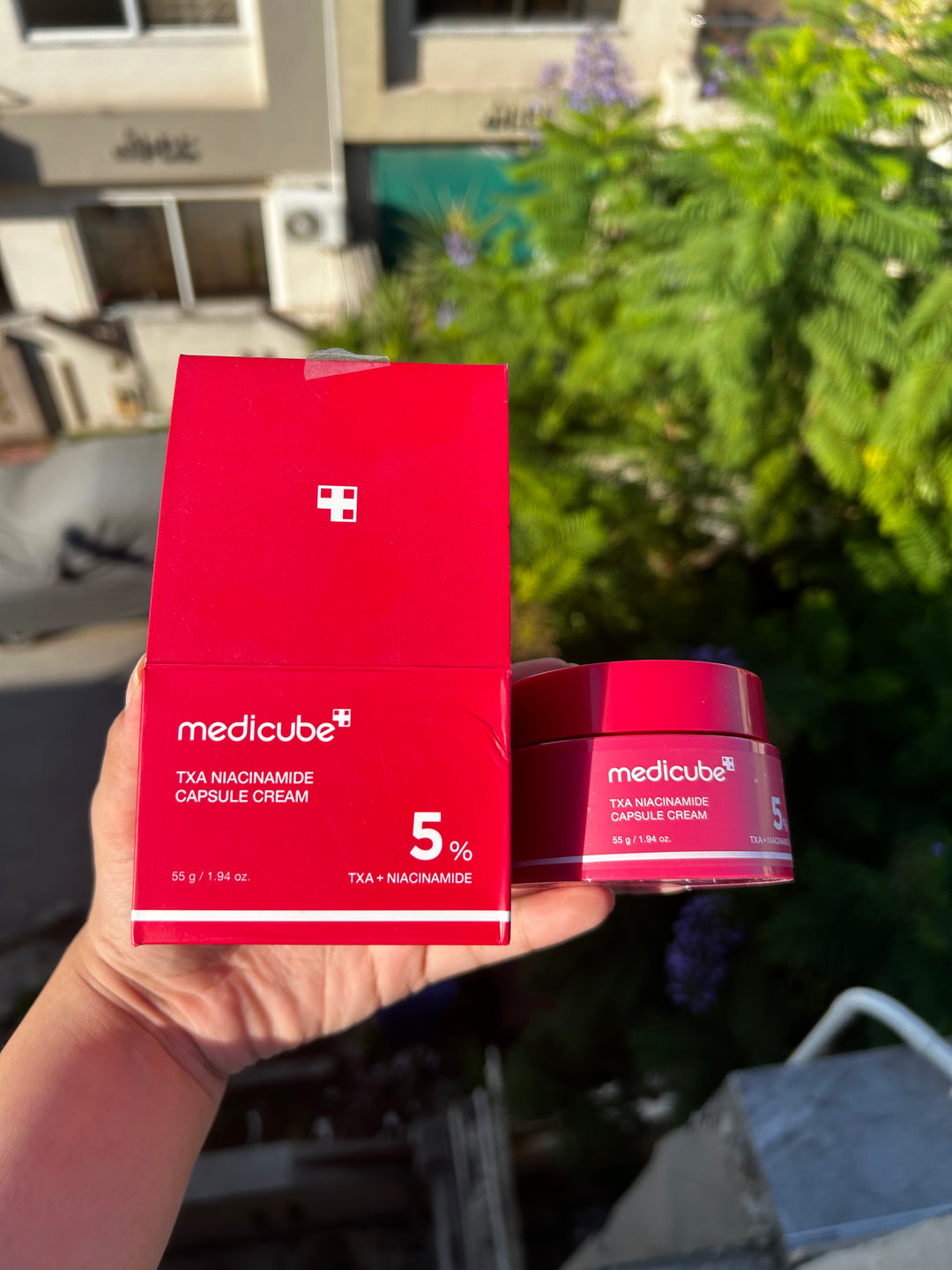 MEDICUBE 5% TXA + NIACINAMIDE CAPSULE CREAM 55 GRAMS.