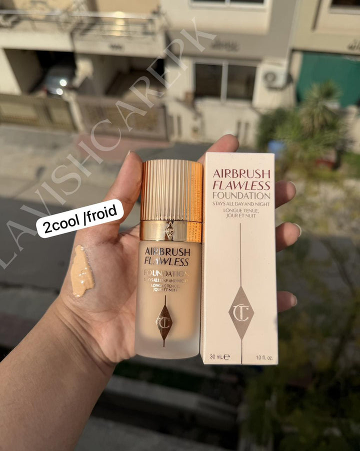 Charlotte tilbury airbrush flawless foundation