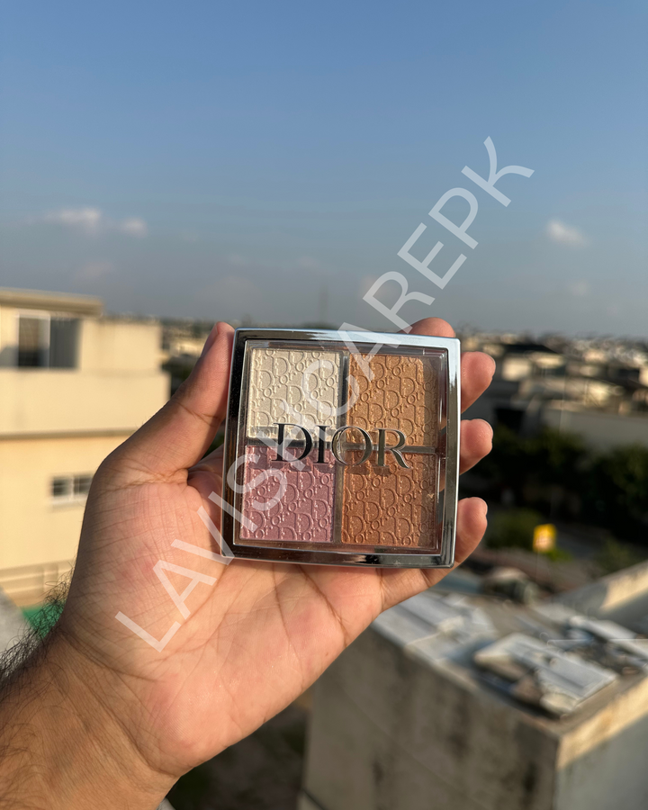 DIOR BACKSTAGE GLOW FACE PALETTE 4 IN 1 .