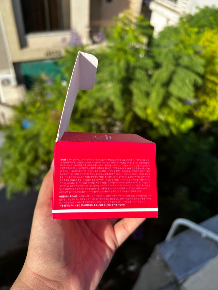 MEDICUBE 5% TXA + NIACINAMIDE CAPSULE CREAM 55 GRAMS.