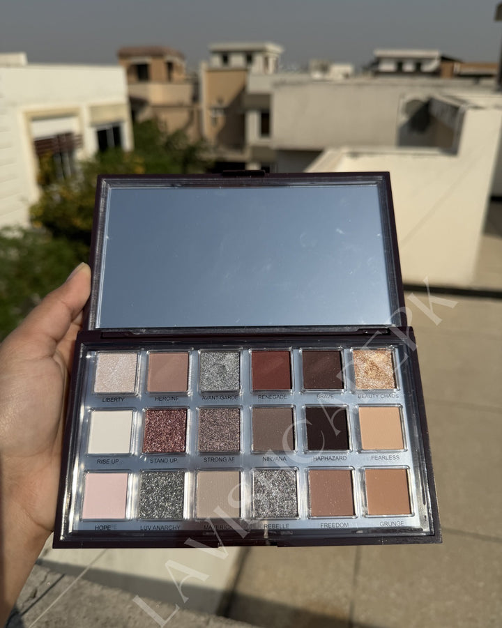 HUDAMOJI ICY NUDE HIGH PIGMENT EYESHADOW PALETTE.
