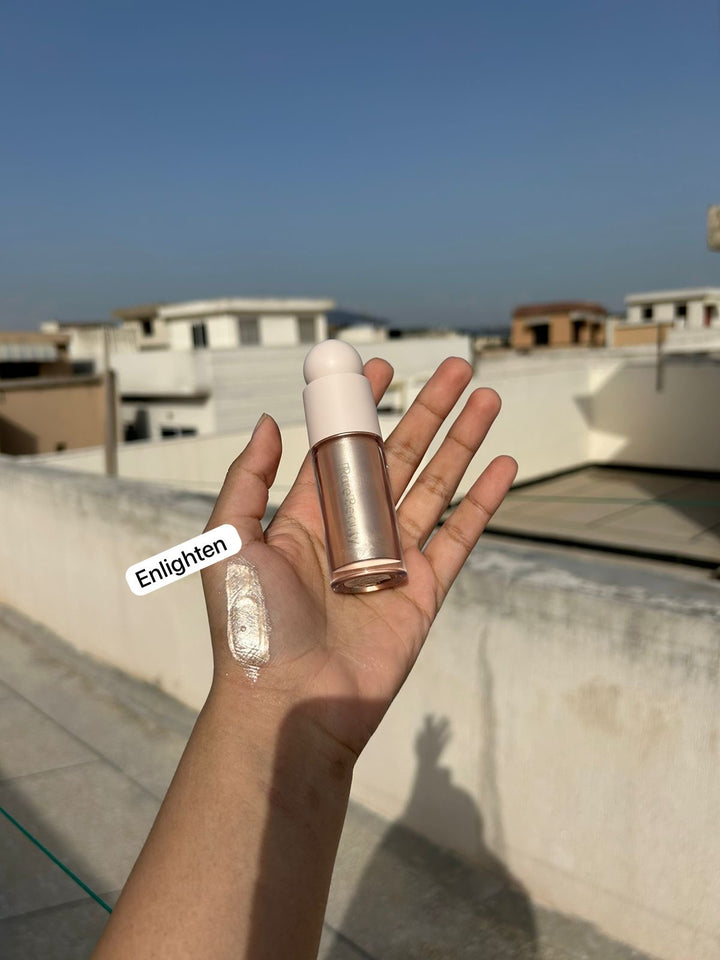 RARE BEAUTY POSITIVE LIGHT LIQUID LUMINIZER – 15 ML.