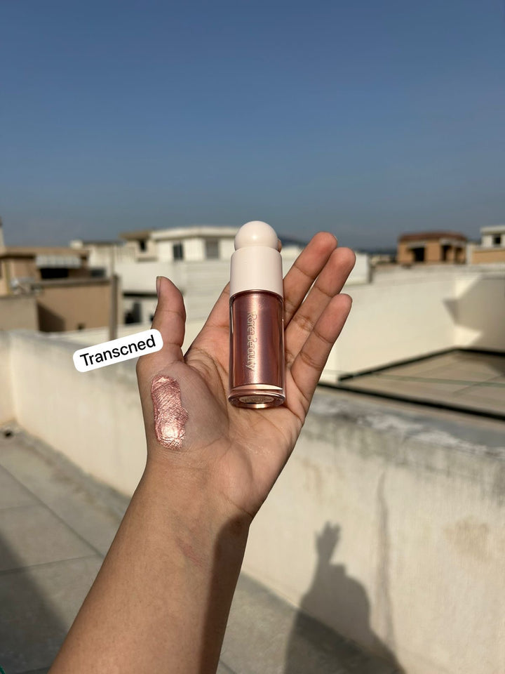 RARE BEAUTY POSITIVE LIGHT LIQUID LUMINIZER – 15 ML.