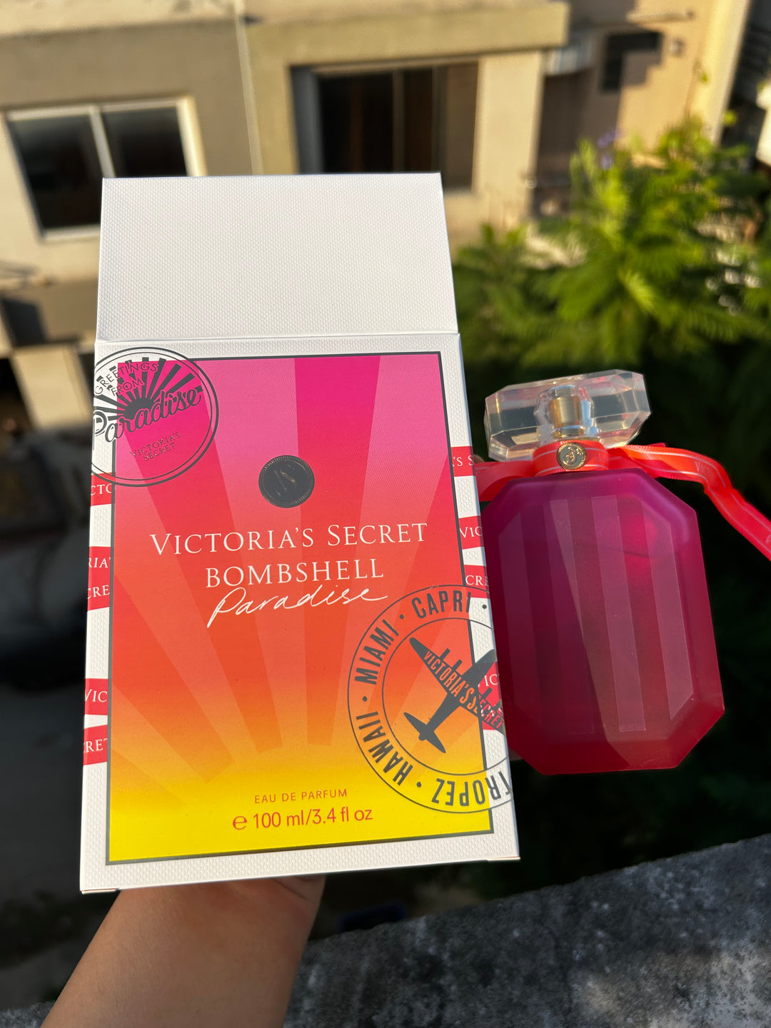 🌺 Victoria’s Secret Bombshell Paradise Eau de Parfum – 100ml