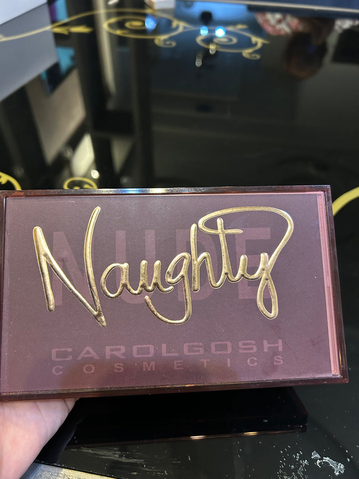 Naughty eyeshadow palate 😍