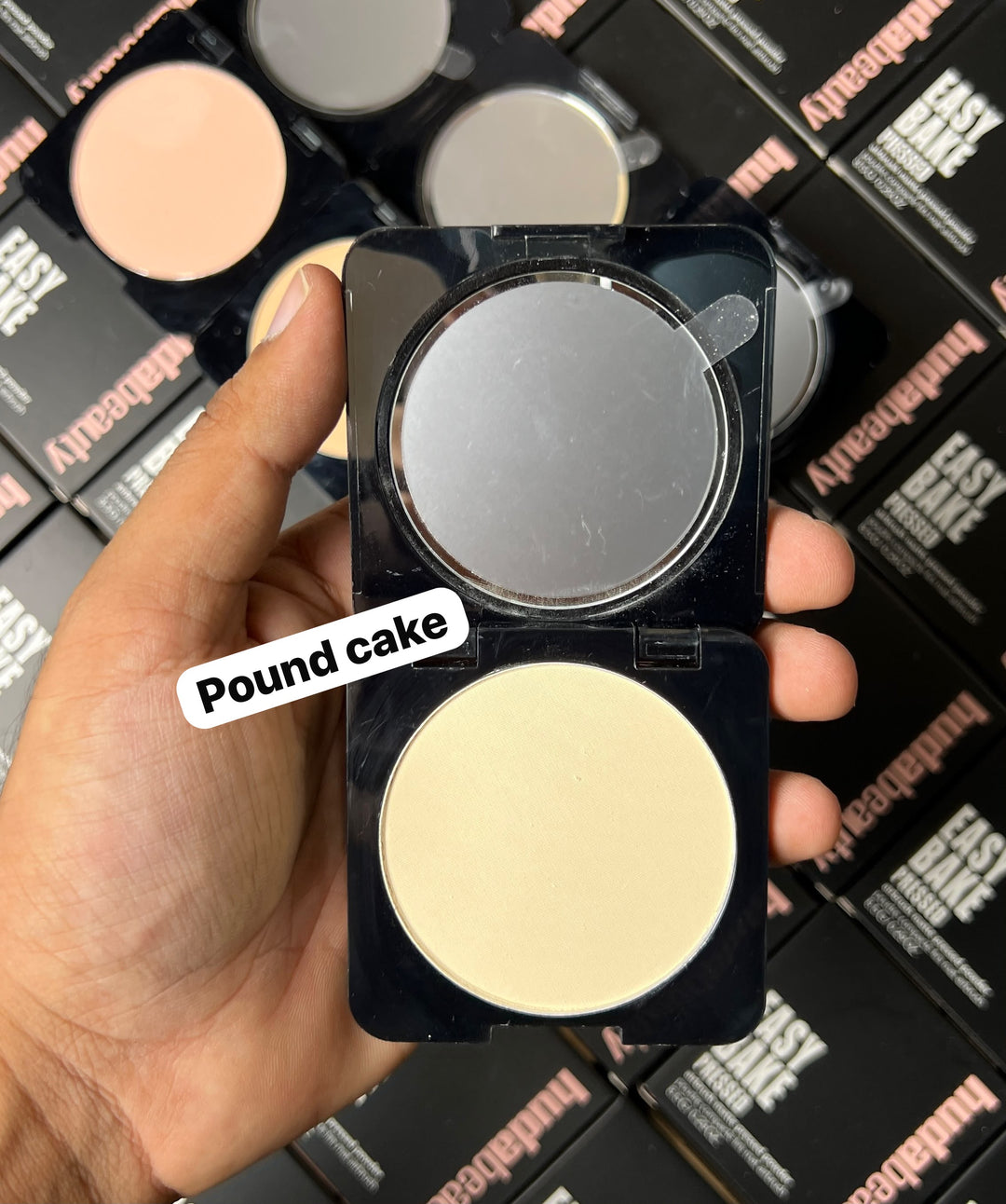 HUDABEAUTY AIRBRUSH EASY BAKE PRESSED POWDER 8.5 G FULL SIZE