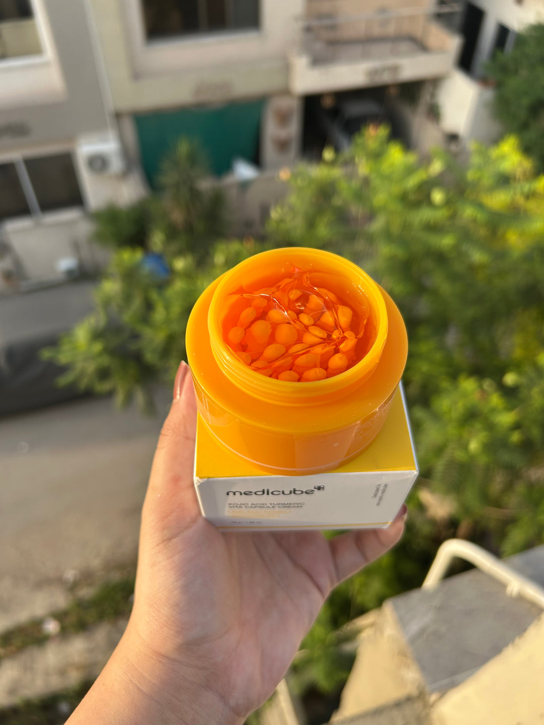 MEDICUBE KOJIC ACID TURMERIC VITA CAPSULE CREAM