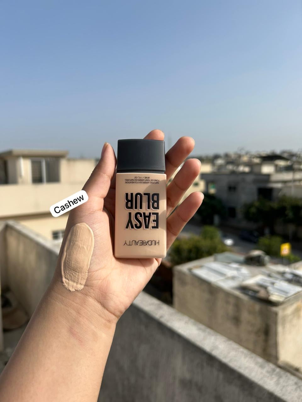 HUDA BEAUTY Easy Blur Airbrush Foundation – 30ML