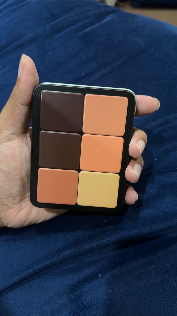 CARLA SECRET CREAMY CONTOUR + BLUSH PALETTE.