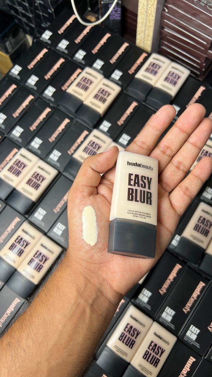 HUDA BEAUTY EASY BLUR NATURAL AIRBRUSH FOUNDATION WITH NIACINAMIDE