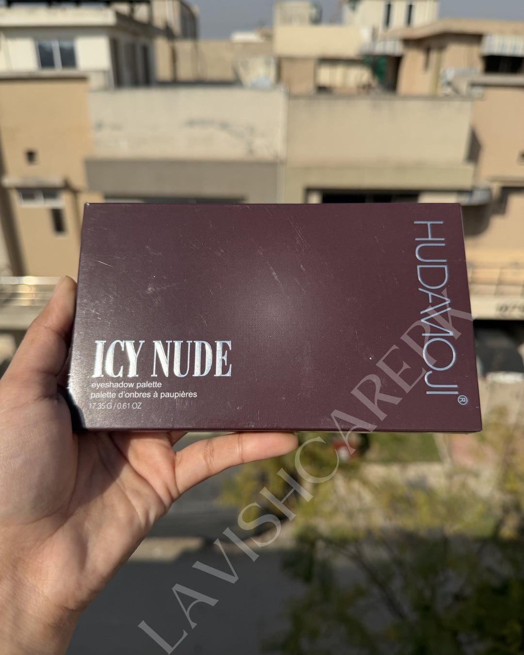 HUDAMOJI ICY NUDE HIGH PIGMENT EYESHADOW PALETTE.