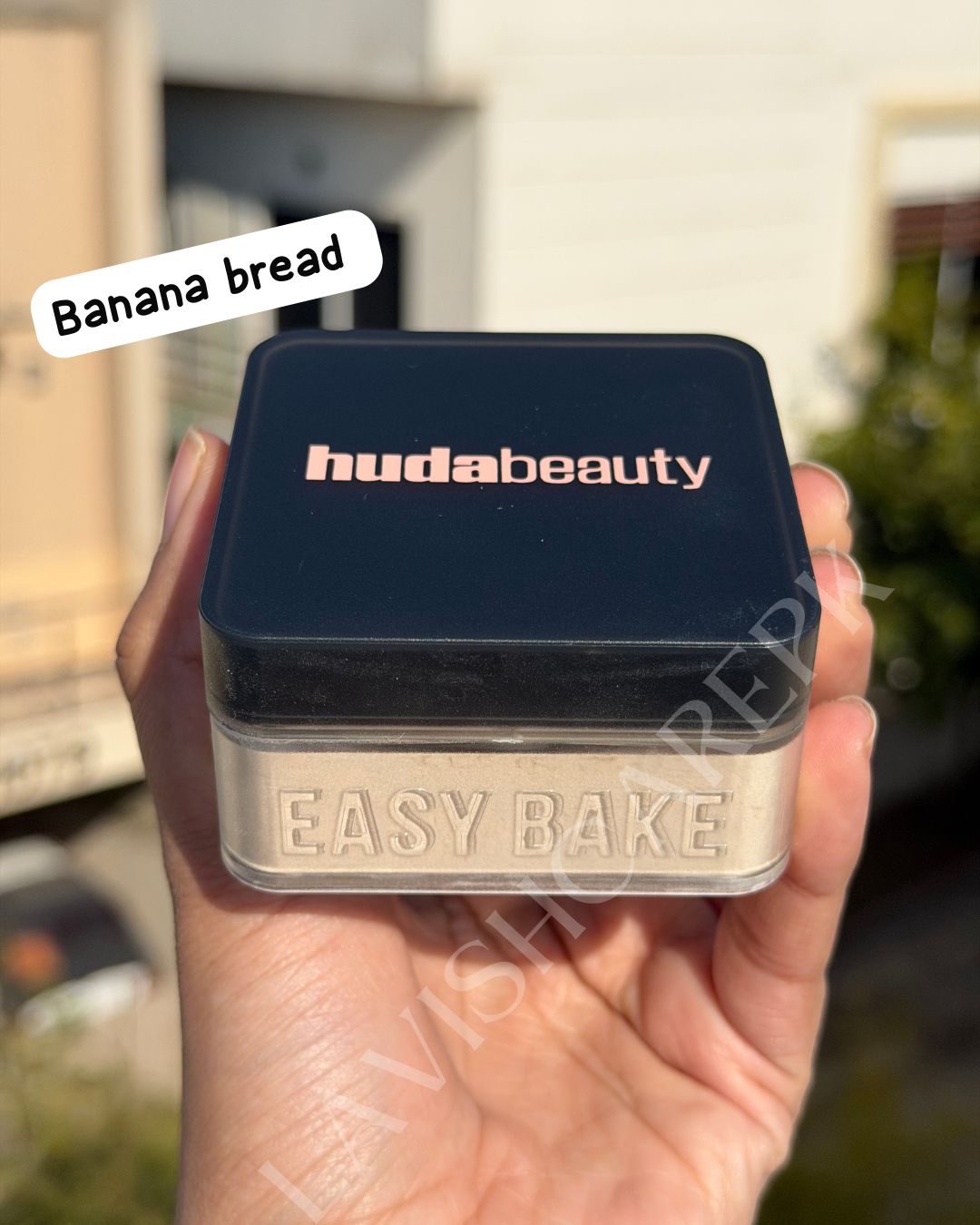 Huda beauty easy bake loose baking and setting powder 20g