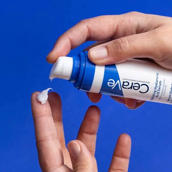 Cera ve Hydrating Hyaluronic Acid Serum